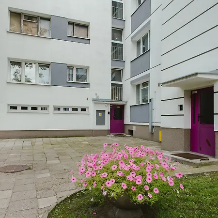 Shortstaypoland Grochowska B28 Апартаменты